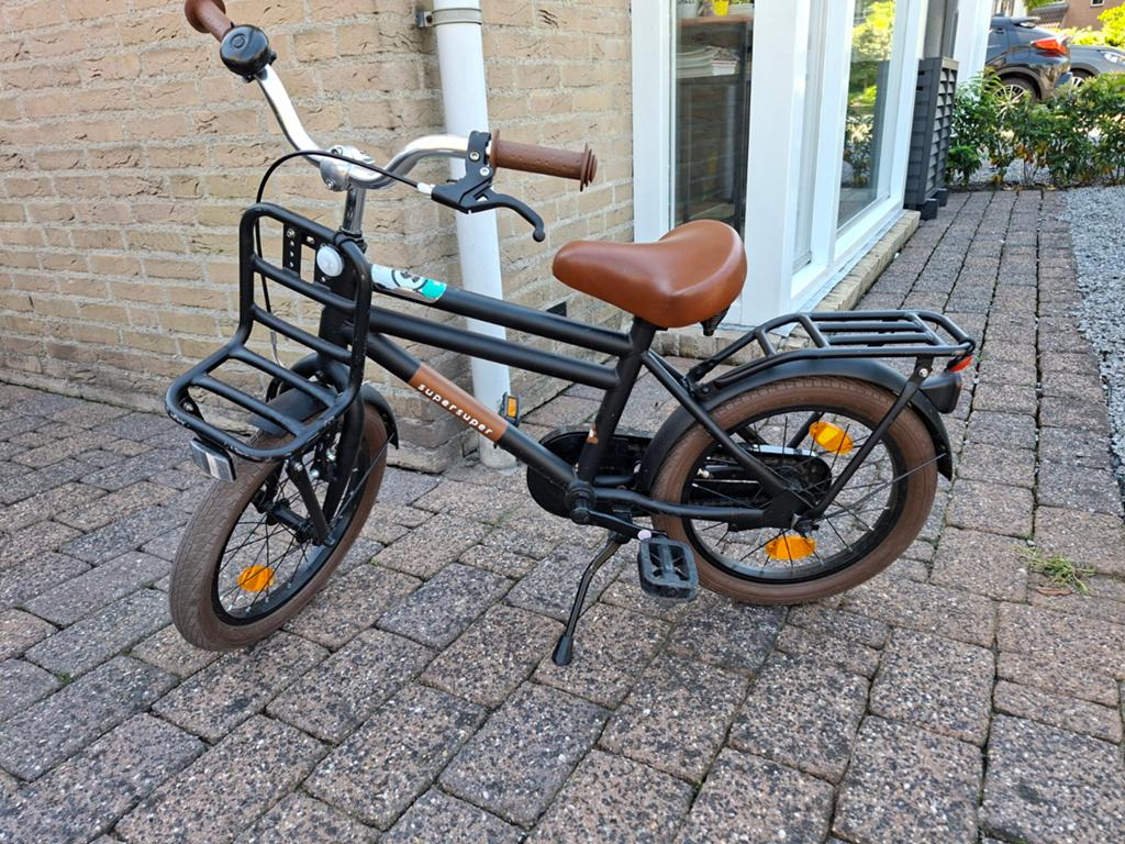 Supersuper 16 inch kinderfiets, Ophalen, Terugtraprem, Zijwieltjes, Supersuper
