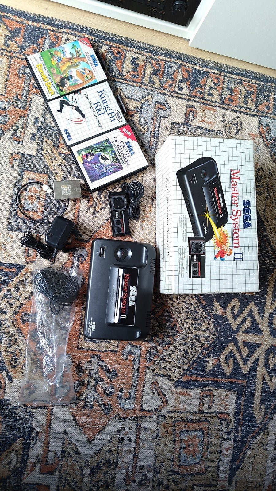 Sega Master System II met doos en 3 games, Master System, Ophalen of Verzenden, Met 1 controller, Gebruikt