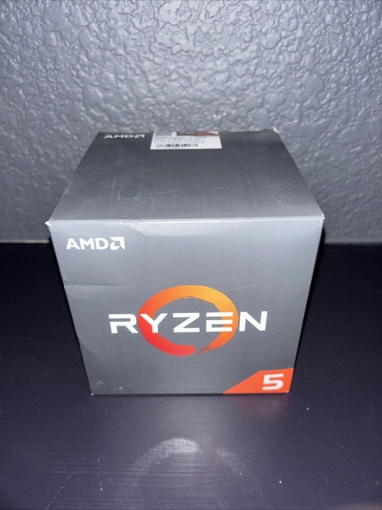 AMD Ryzen 3 3200G - NIEUW & ongebruikt + originele koeler, Computers en Software, Ophalen of Verzenden, Nieuw, 3 tot 4 Ghz