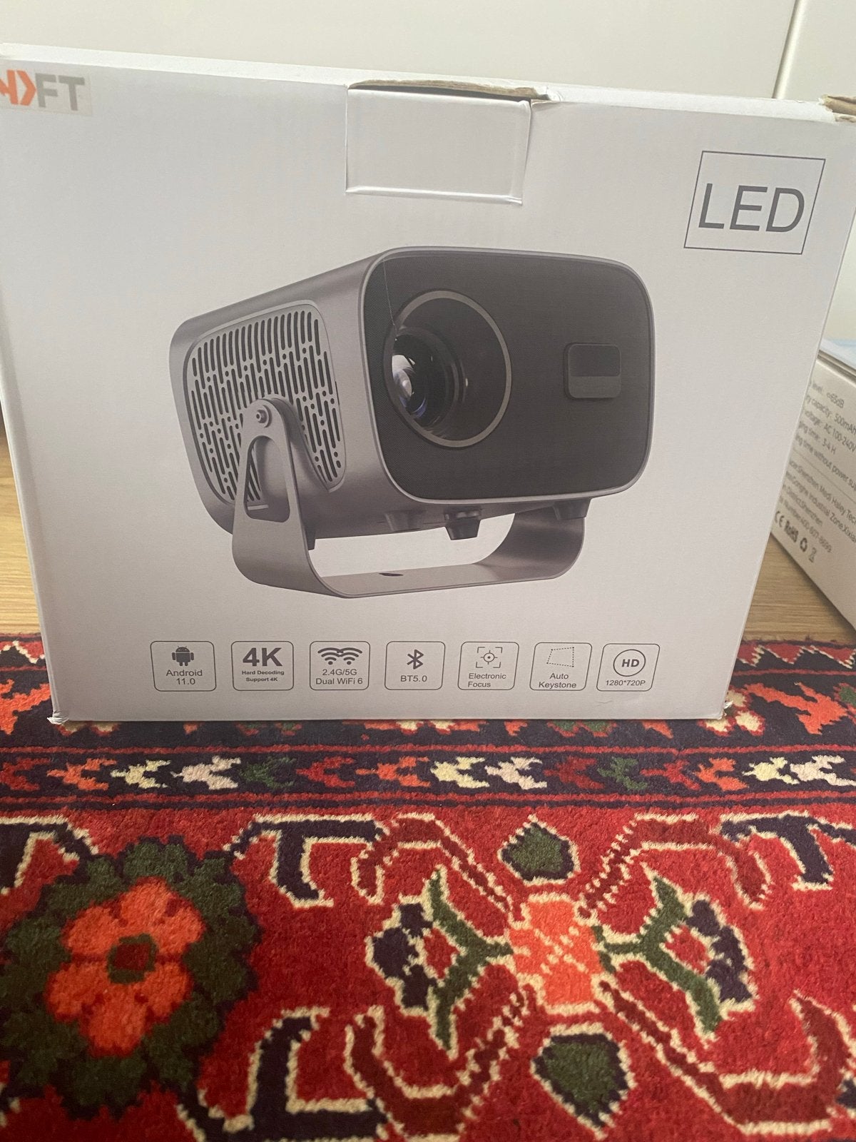 NXT LED Projector met Android 11.0 en 4K ondersteuning, Ophalen of Verzenden, Nieuw, LED, HD (720)