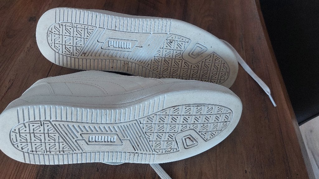 Mooie puma sneakers maat 42 zgan, Kleding | Heren, Schoenen, Puma, Wit, Ophalen of Verzenden, Sneakers of Gympen