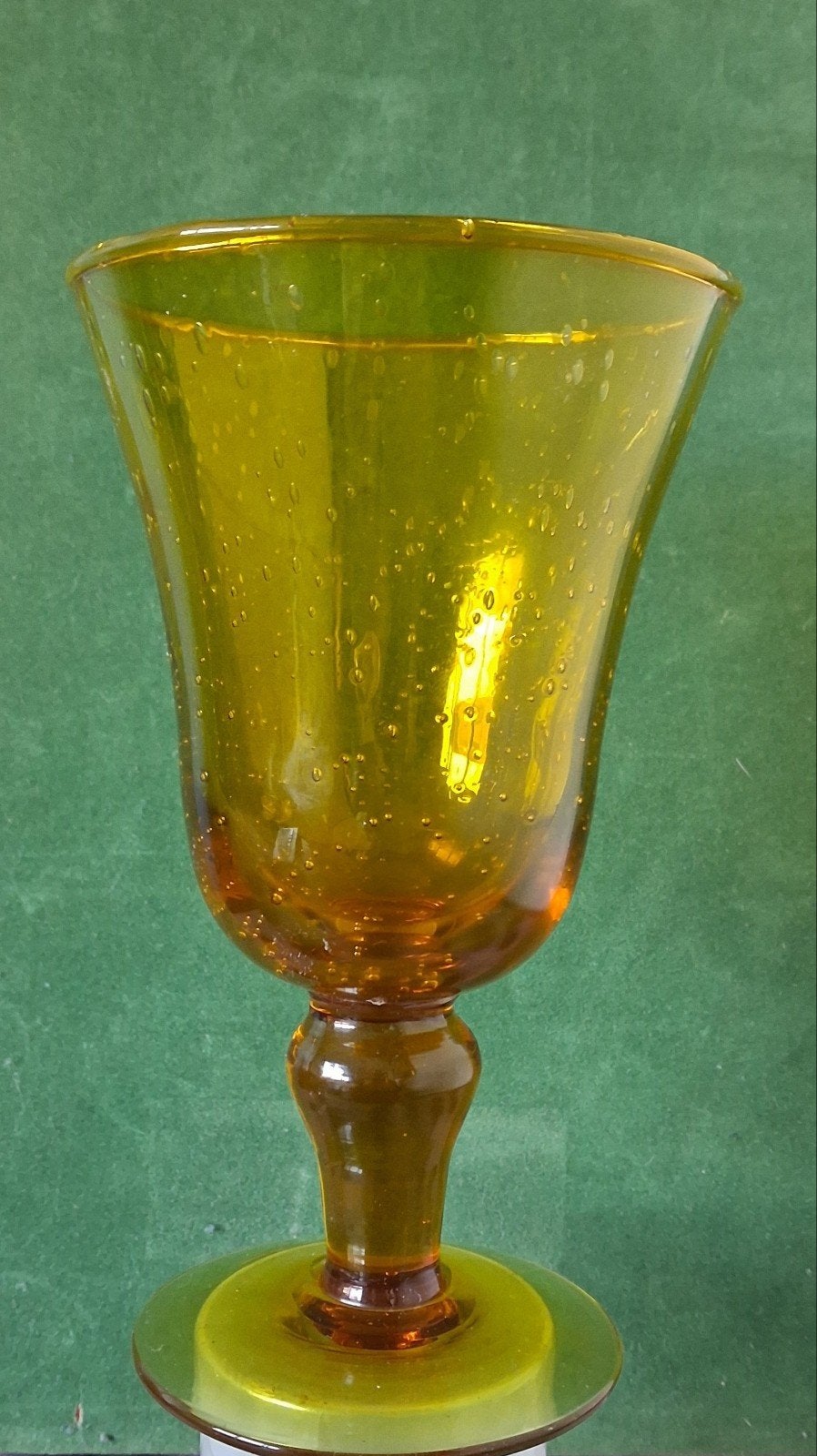 Glas. Biot Amberglas. Geblazen.  16 cm., Ophalen, Zo goed als nieuw, Overige typen