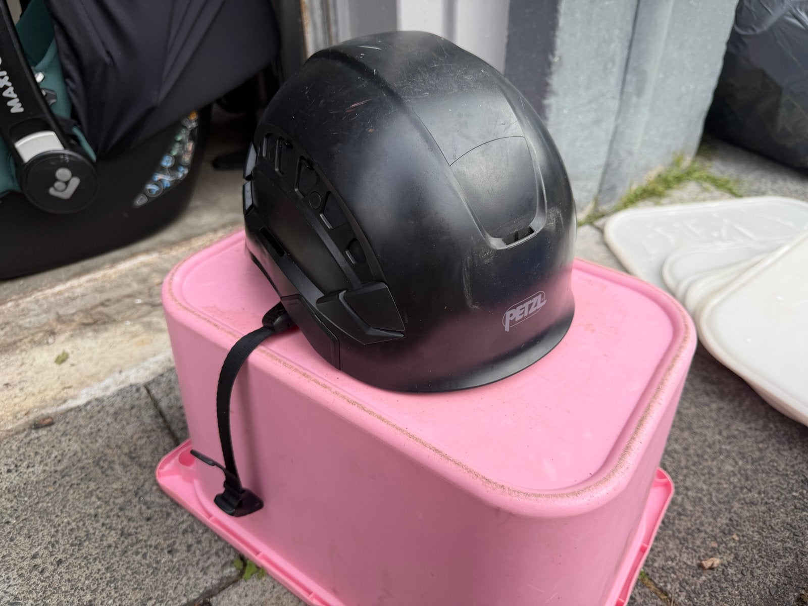 Petzl Vertex Vent klimhelm - Zwart - In goede staat, Sport en Fitness, Ophalen of Verzenden, Gebruikt, Klimsport-accessoire