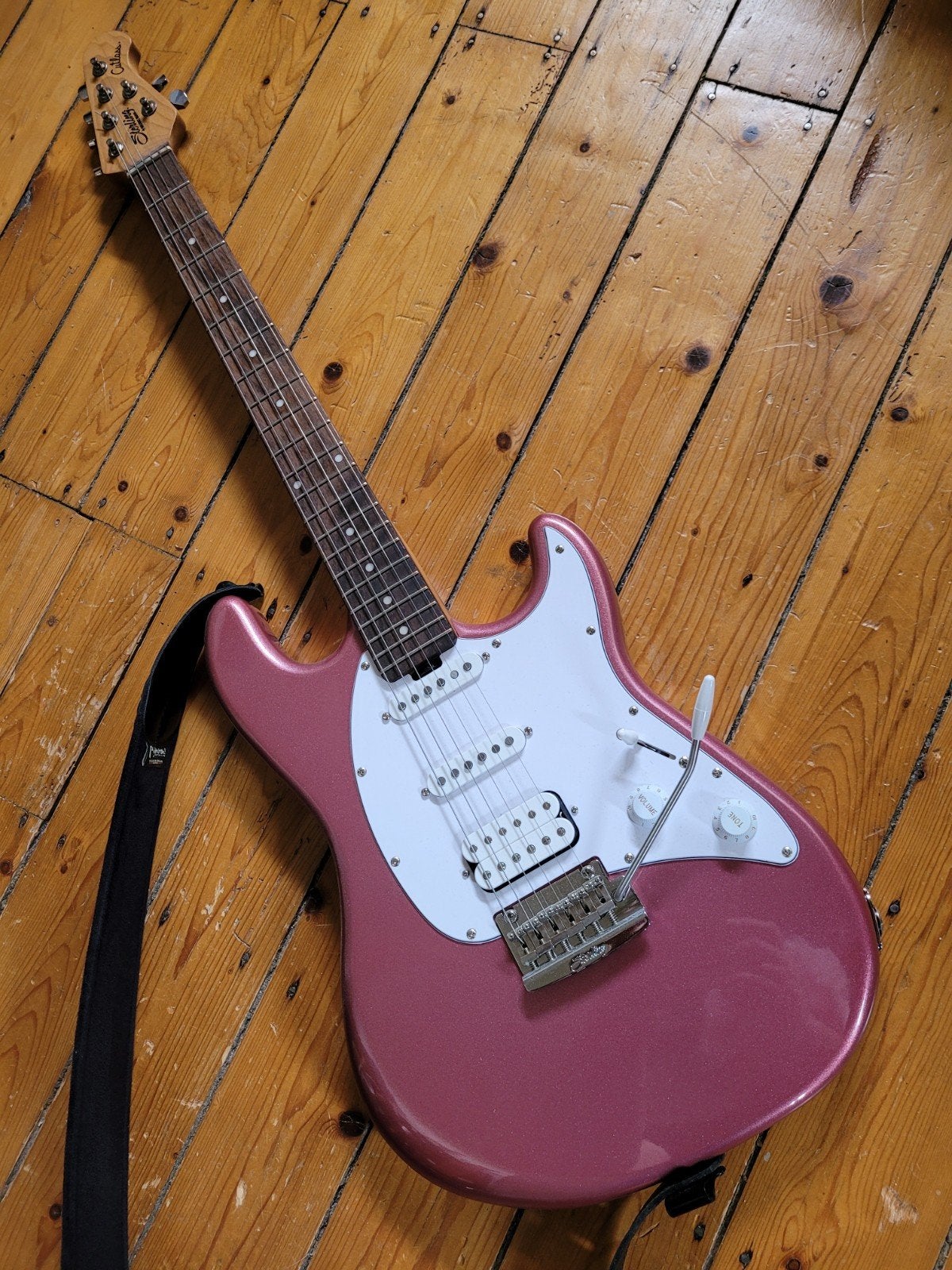 Sterling by Music Man Cutlass, Muziek en Instrumenten, Ophalen of Verzenden