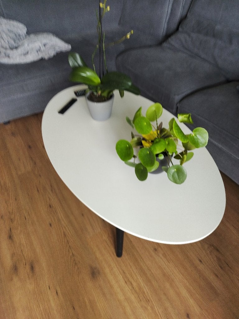 Ovale bijzet tafel woonkamer bank wit blad zwarte poten, Ophalen, Minder dan 45 cm, Gebruikt, Rond
