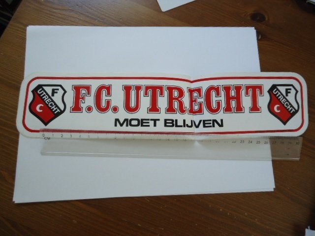 sticker oud FC UTRECHT Voetbal club vintage retro groot, Verzamelen, Stickers, Verzenden, Zo goed als nieuw, Bedrijf of Vereniging