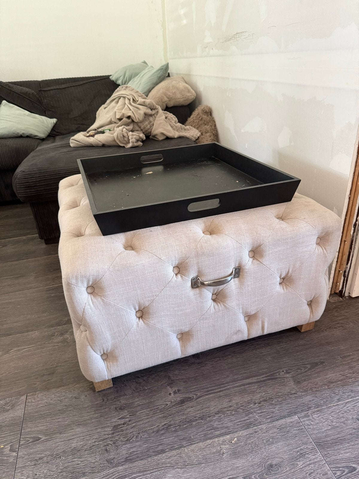 Luxe Salontafel Poef met Dienblad - 80x80x45 cm, Huis en Inrichting, Tafels | Salontafels, Ophalen, Overige materialen, Gebruikt
