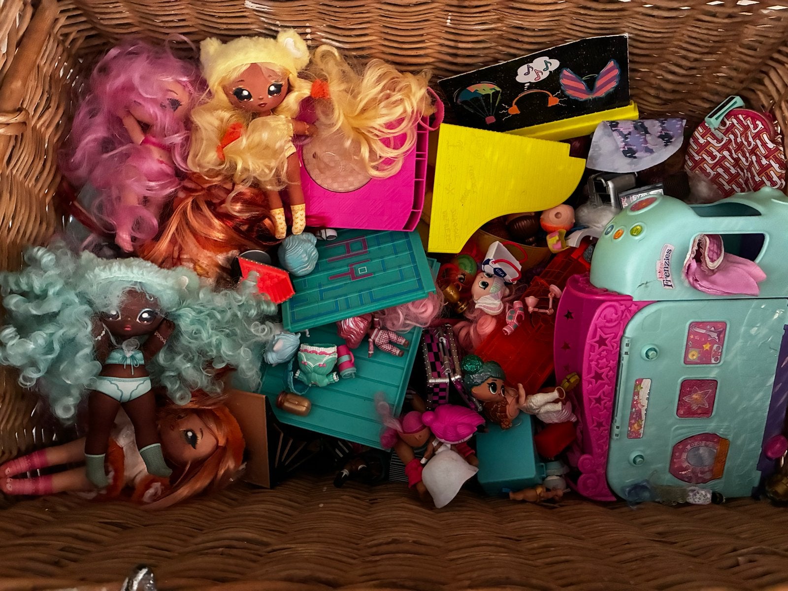 Grote collectie LOL Surprise poppen en accessoires, Kinderen en Baby's, Speelgoed | Poppen, Ophalen, Zo goed als nieuw, Overige typen