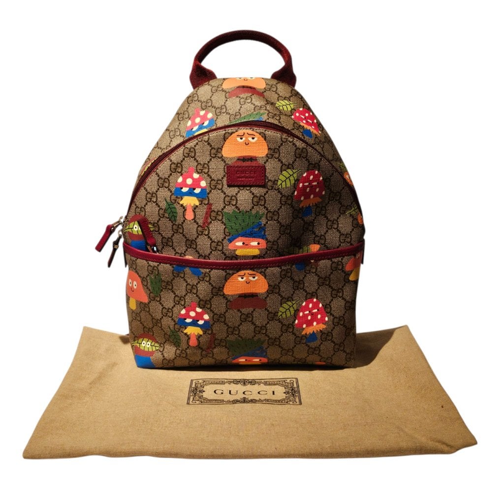 Gucci GG Supreme Woodland Mushroom Kids, Gucci, Zo goed als nieuw, Support@gucci.com, 30 Avenue Montaigne
75008 Paris
