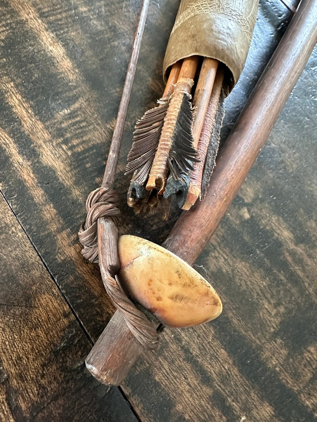HEMBA Handboog pijlenkoker  pijlen  collectie Bakwanga 1920, Ophalen of Verzenden
