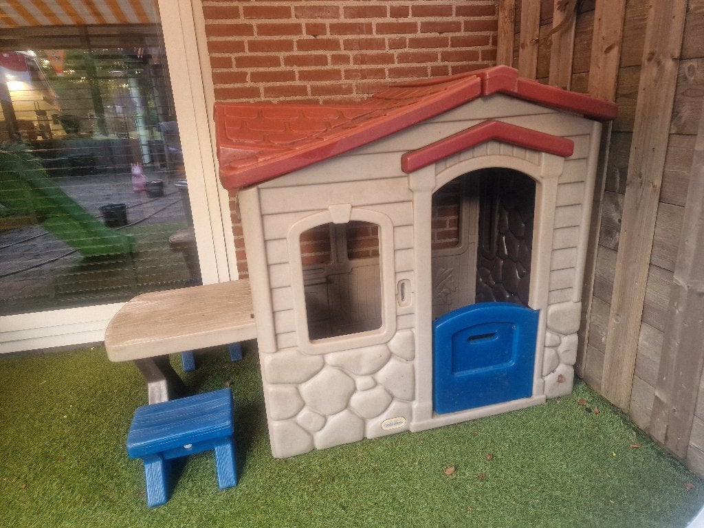 Leuk little tikes speelhuisje met picknickset, Ophalen, Zo goed als nieuw, Kunststof