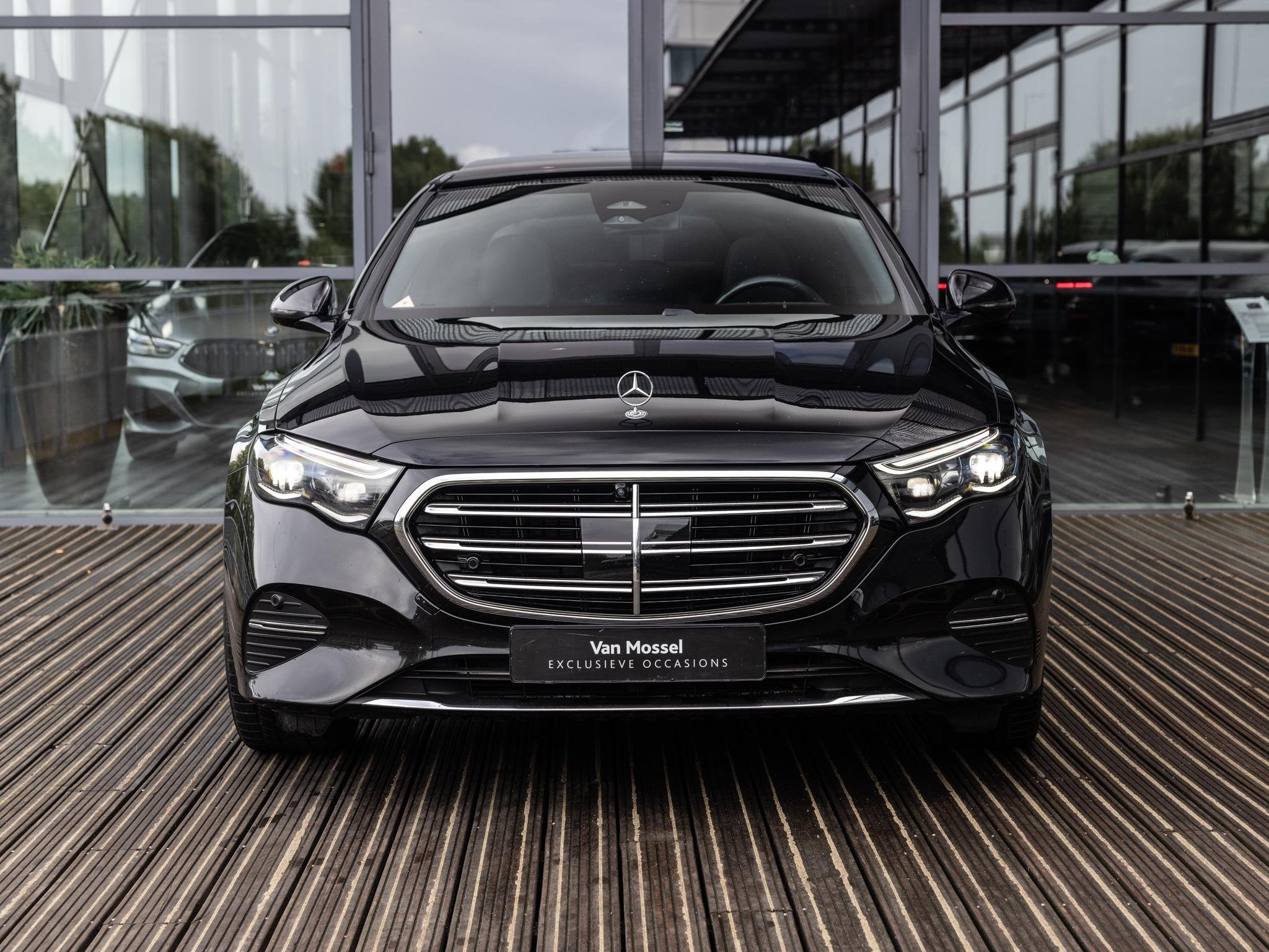 Mercedes-Benz E-klasse 400 e 4MATIC Exclusive Line | PANORAM, Auto's, 12 maanden, Automatische klimaatregeling, 2165 kg, 4 cilinders
