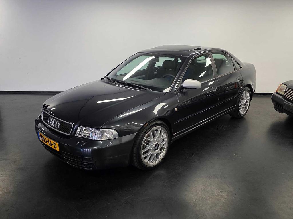 Audi - 1998 - S4 Limousine B5 - 2.7 5V q S4 Advance - HHJ-16, Auto's, Euro 2, A4, Zwart, Bedrijf