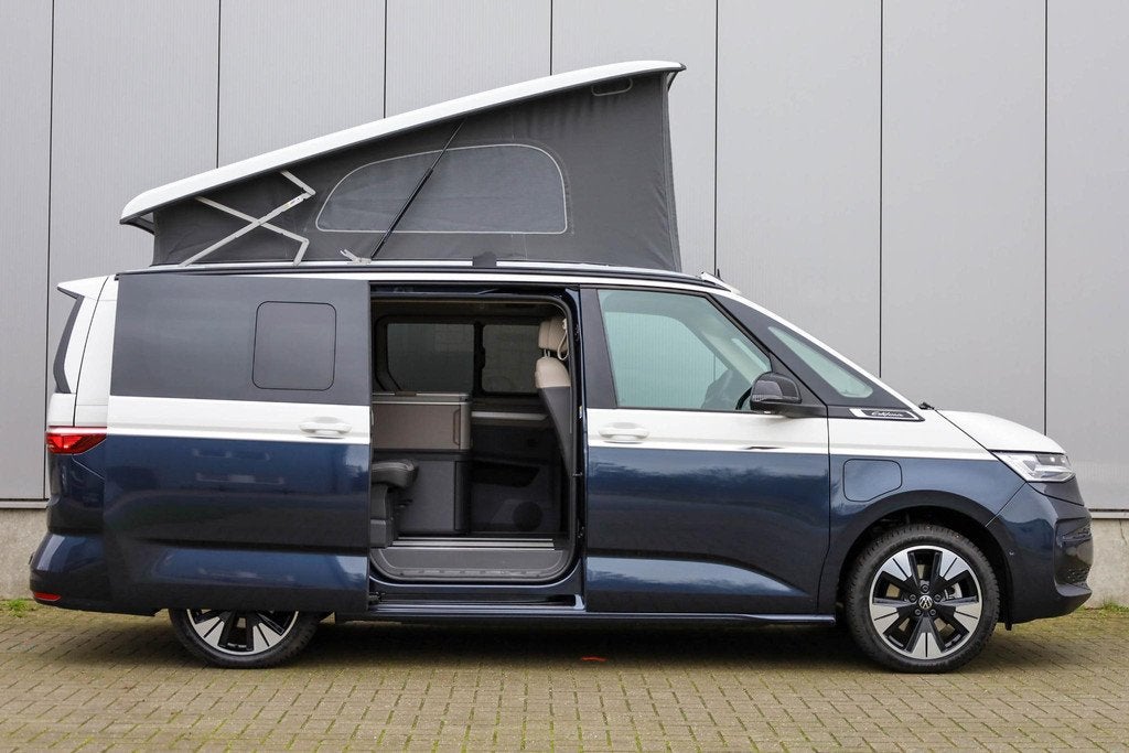 Volkswagen California Ocean 1.5 eHybrid 245pk 4Motion | IQ M, Caravans en Kamperen, Campers, Automaat, Pon's Automobielhandel BV.