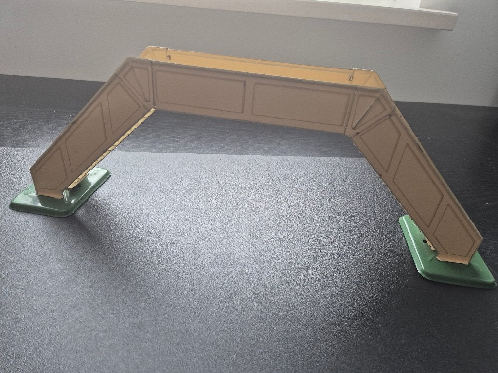 Hornby voetgangersbrug spoor 0, Ophalen of Verzenden