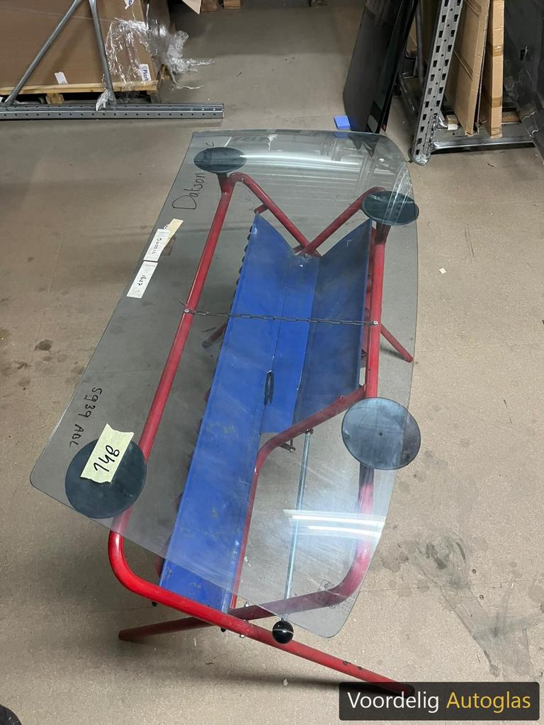 NISSAN CHERRY 79 - 83 VOORRUIT GELAAGD BLAUW, -, -, Nieuw, Ophalen of Verzenden