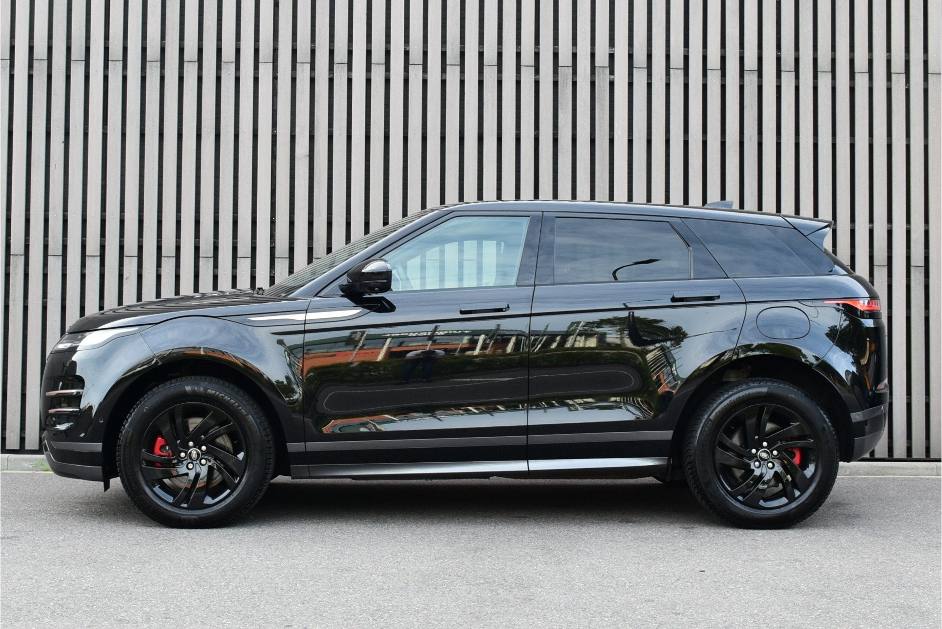 Land Rover Range Rover Evoque 1.5 P300e AWD R-Dynamic S Navi, 309 pk, Euro 6, Parkeersensor, Zwart