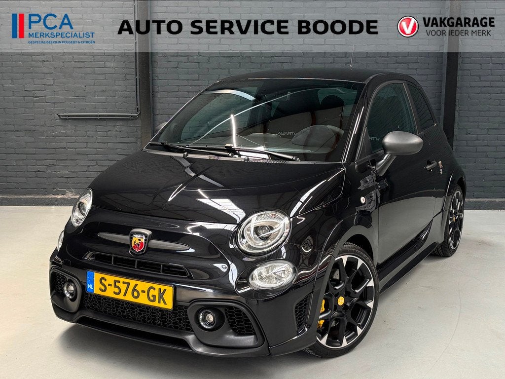 Abarth 595 1.4 T-Jet (180pk) Competizione - Sabelt kuipstoel, Auto's, Abarth, Voorwielaandrijving, 4 cilinders, 4 stoelen, Alcantara