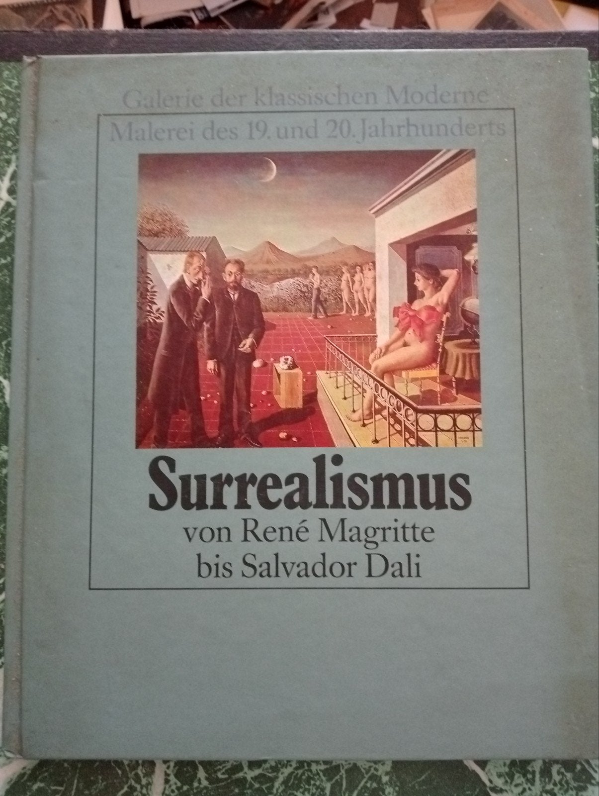 Surrealisme: René Magritte tot Salvador Dalí, Boeken, Ophalen of Verzenden, Gelezen, Schilder- en Tekenkunst, Diverse auteurs