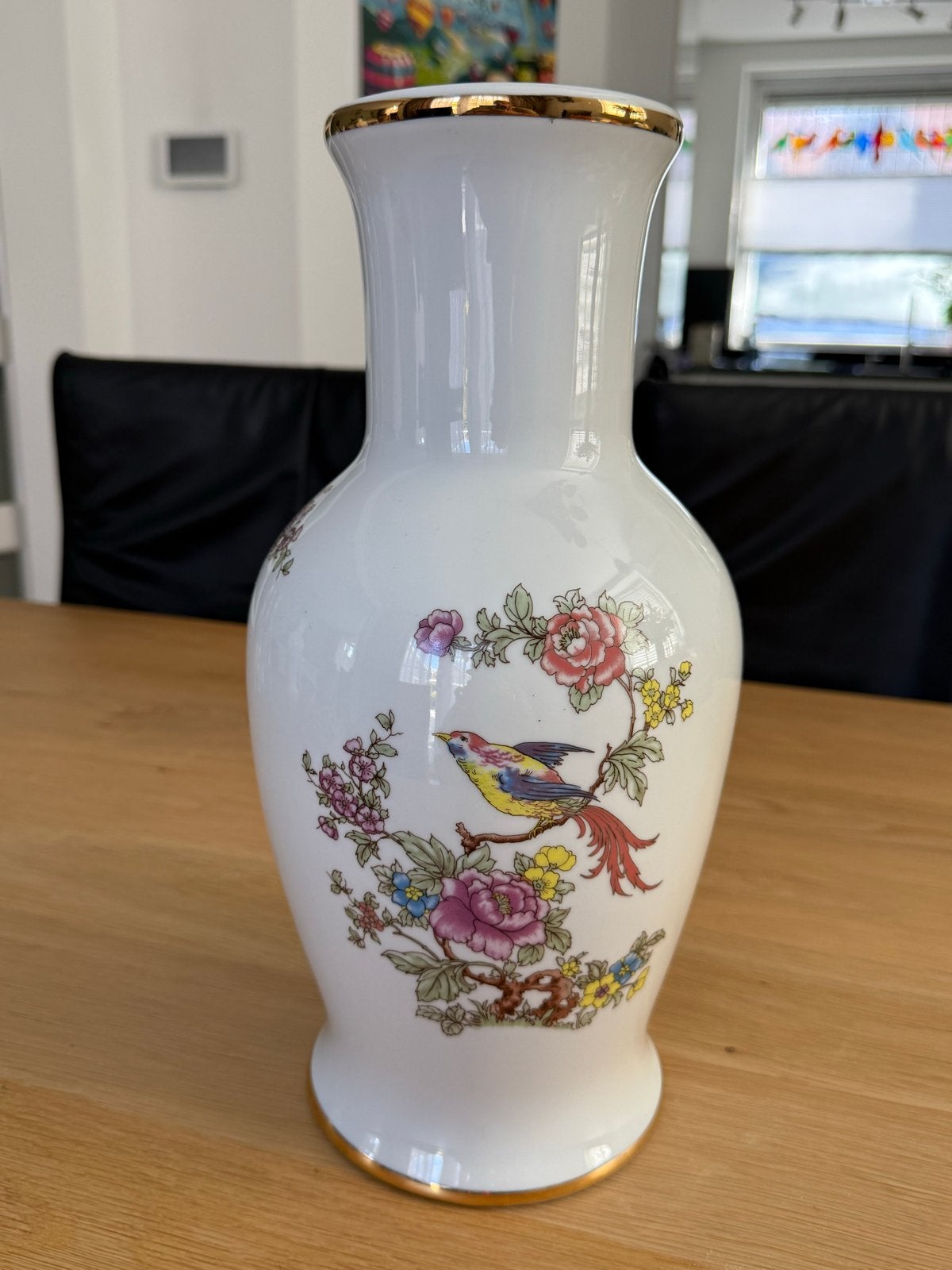 2 Hongaarse porseleinen vazen 1 met vogels en 1 met bloemen, Ophalen of Verzenden
