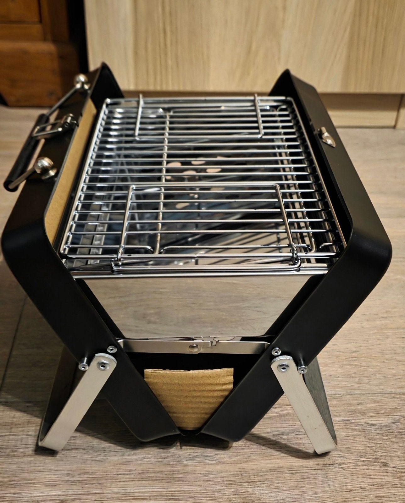 Bbq / barbecue koffermodel (makkelijk meenemen etc.), Tuin en Terras, Houtskoolbarbecues, Ophalen, Nieuw