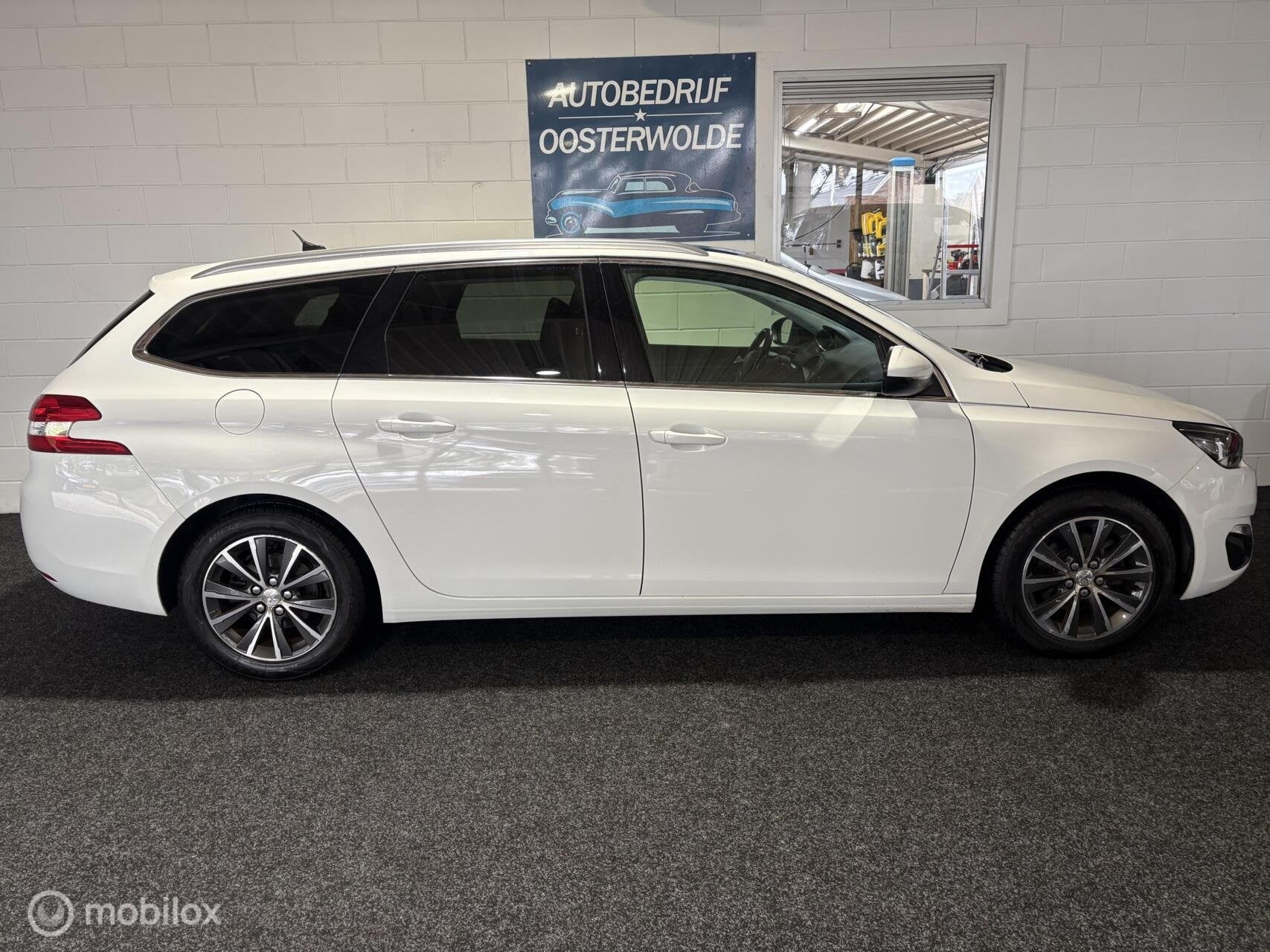 Peugeot 308 SW 1.2 PureTech Blue Lease Premium Apk - Riem ve, Voorwielaandrijving, Stof, Gebruikt, 1165 kg