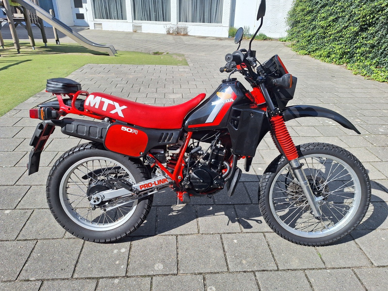 Honda mtx 50R bj 1987 (200R  kleurstelling)

Vol, Fietsen en Brommers, Ophalen, Zo goed als nieuw, Honda