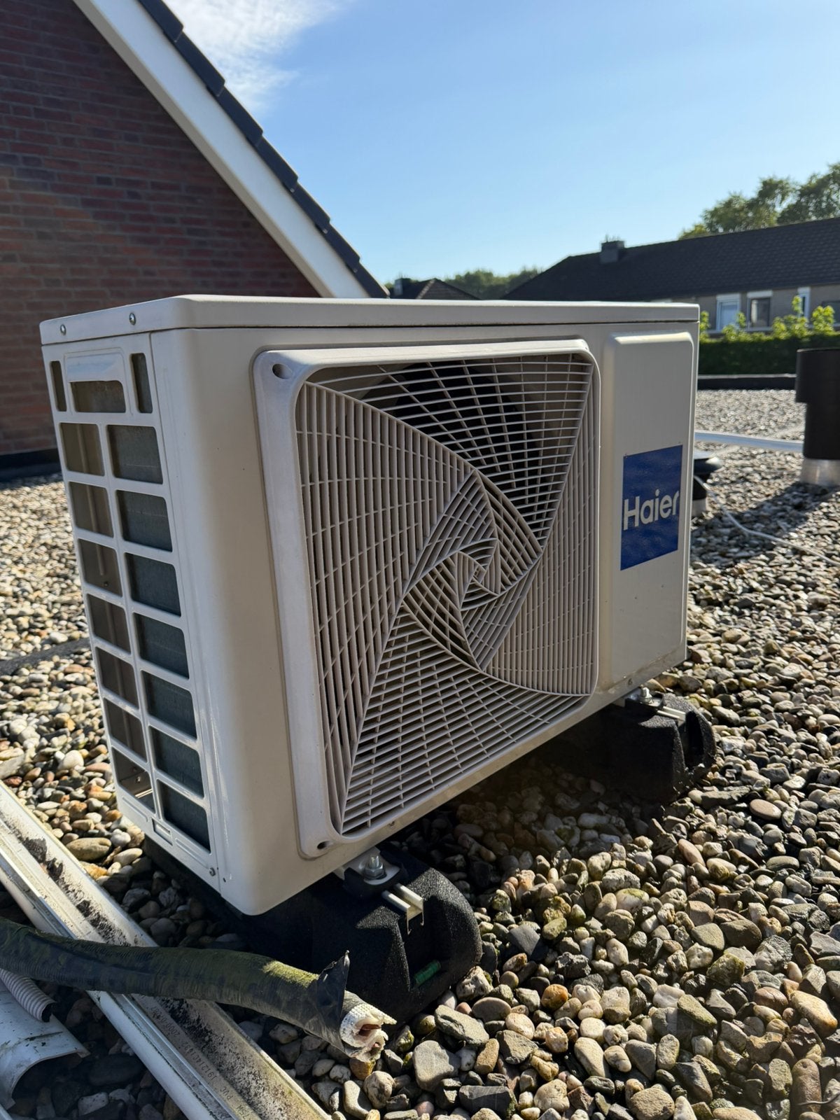 Airco buiten unit en 2x binnen unit ( 2.0 en 3.5 ), Witgoed en Apparatuur, Airco's, Ophalen, Gebruikt, Koelen en Ontvochtigen