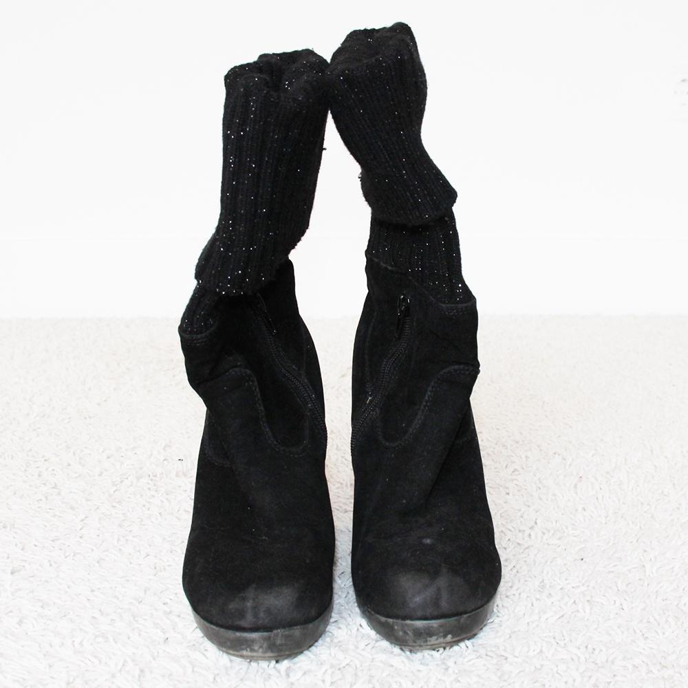 Mooie Suede Laarsjes 2 (Maat 39) € 25,-, Zwart, Lage of Enkellaarzen, Ophalen of Verzenden, Zo goed als nieuw