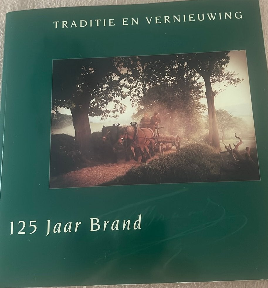 125 Jaar Brand- Traditie en Vernieuwing, Ophalen of Verzenden, Zo goed als nieuw
