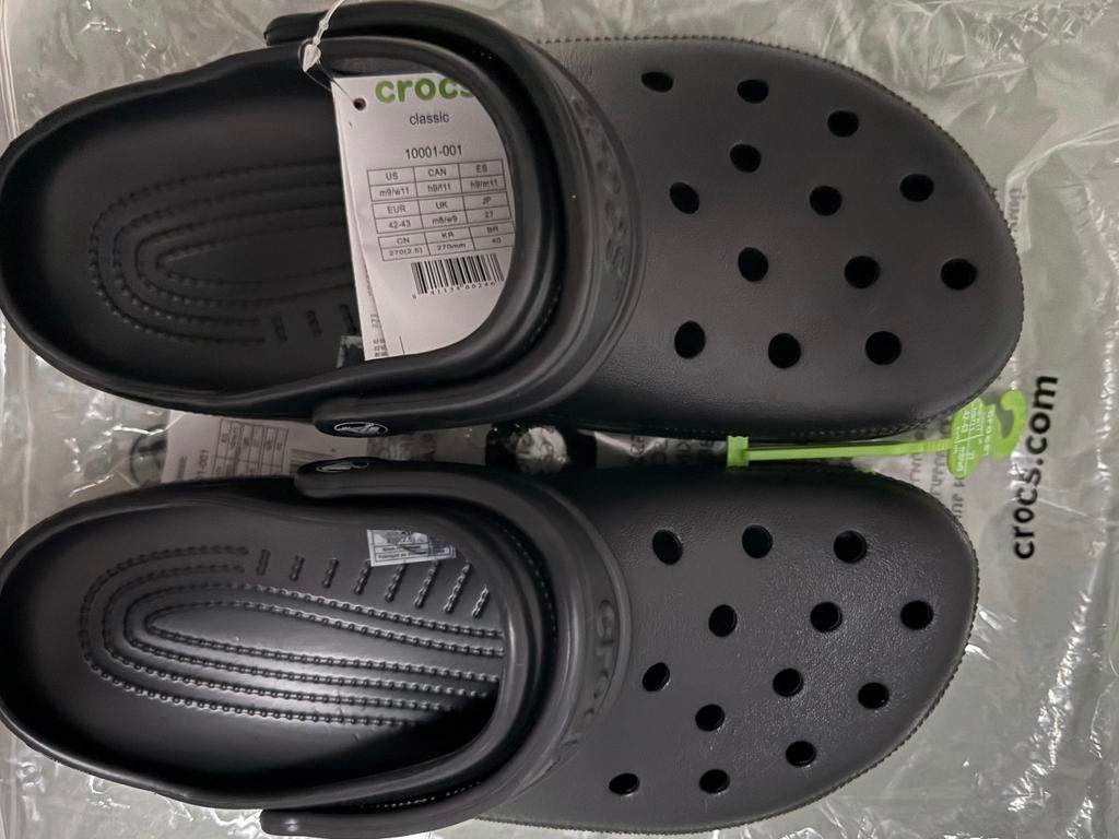 NIEUWE crocs zwart diverse maten!!, Kleding | Dames, Schoenen, Ophalen of Verzenden, Nieuw, Zwart, Sandalen of Muiltjes