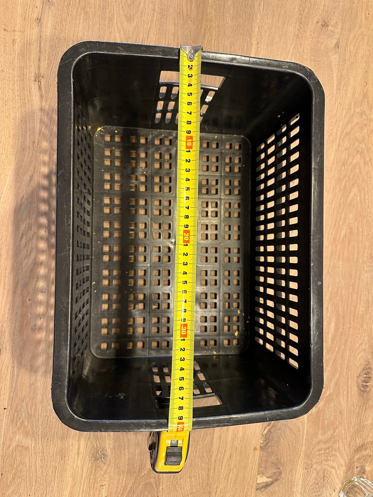 Zwart fietskrat (kleiner formaat) +|- 40x30x20 17,5 liter, Fietsen en Brommers, Fietsaccessoires | Fietsmanden, Ophalen, Gebruikt