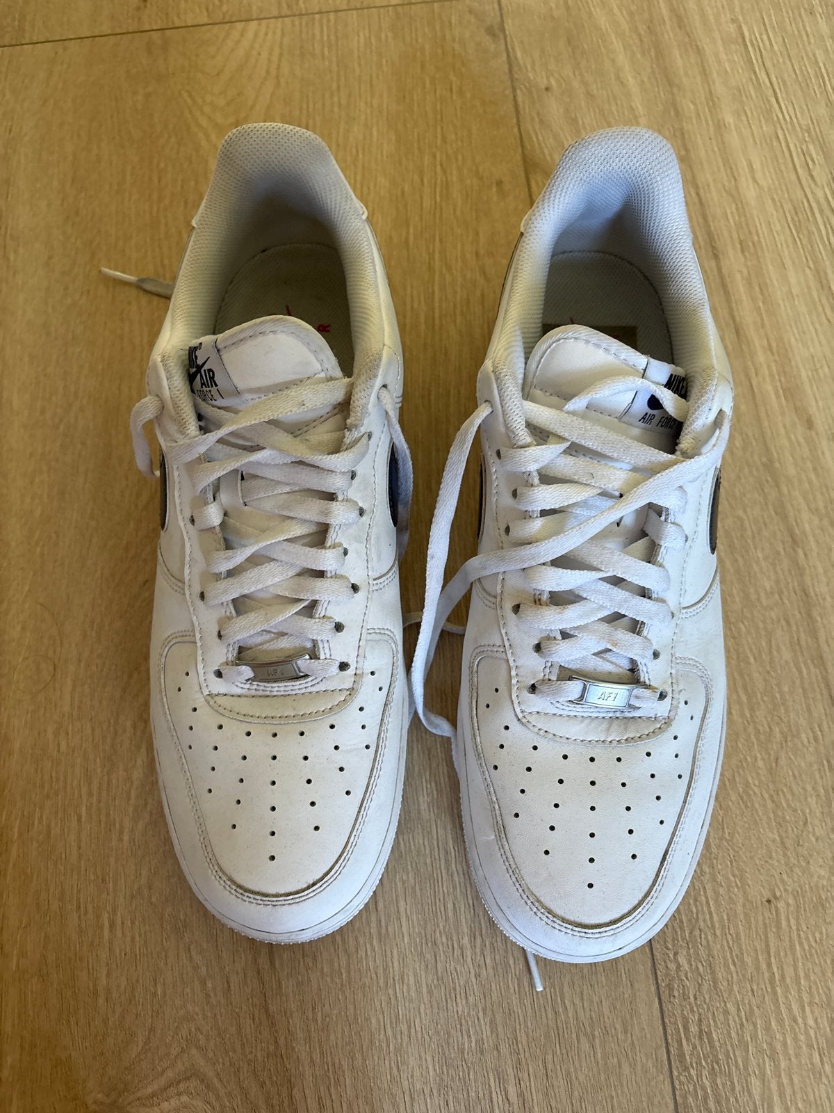 Nike Air Force 1 '07 LV8 - Maat 46, Kleding | Heren, Schoenen, Ophalen of Verzenden, Gedragen, Wit, Sneakers of Gympen