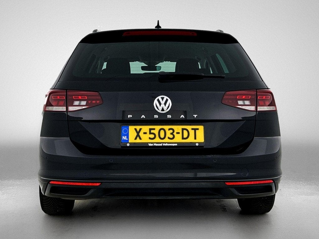 Volkswagen Passat Variant 1.5 TSI Life Business + 150 PK | A, Auto's, 12 maanden, 4 cilinders, Automatische klimaatregeling, Zwart