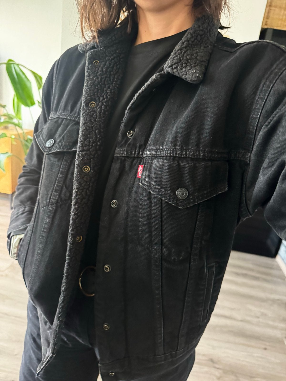 Levi's Premium Sherpa Trucker Jacket Zwart Maat M, Kleding | Dames, Ophalen of Verzenden, Zo goed als nieuw, Maat 38/40 (M), Zwart