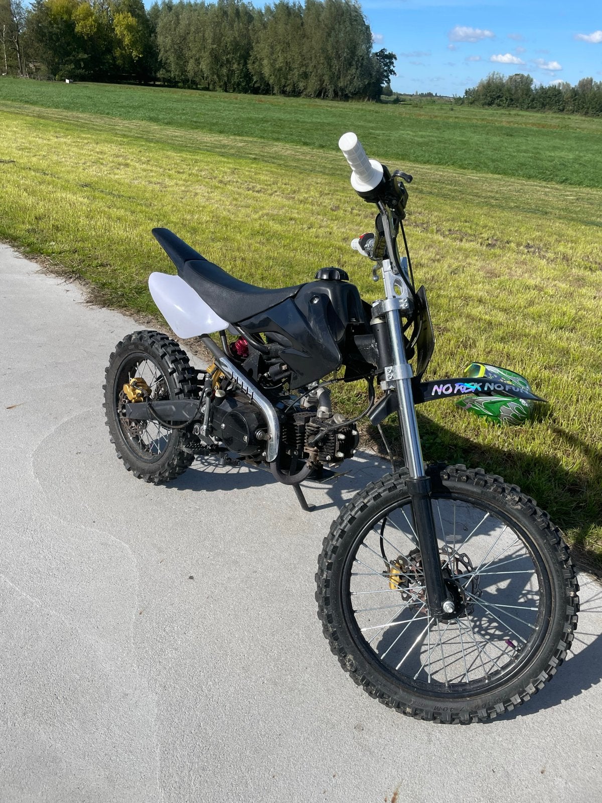 Pitbike - Achterband vervangen voor verkoop, Ophalen of Verzenden, Gebruikt, Schijfrem, Pitbike