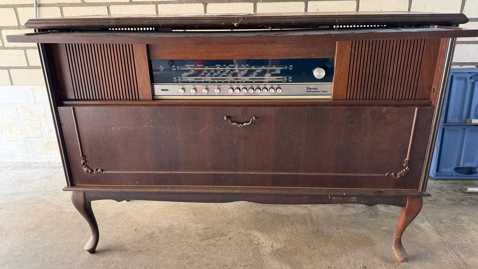 Vintage Radio Meubel met Platenspeler - Jaren '70, Antiek en Kunst, Antiek | Tv's en Audio, Ophalen