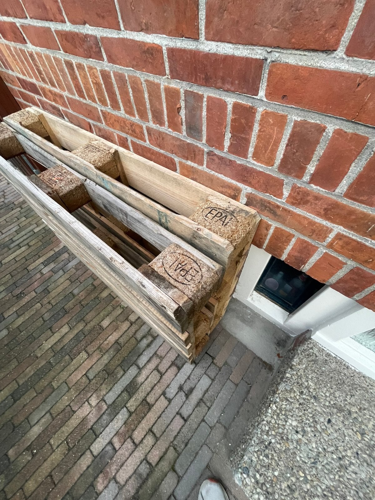 2 Euro pallets Epal, Doe-het-zelf en Verbouw, Hout en Planken, Ophalen, Zo goed als nieuw, Pallet, Minder dan 200 cm