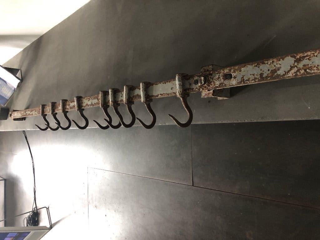 Vintage industriële slagersrail met 9 schuifhaken 2,35 m, Antiek en Kunst, Ophalen