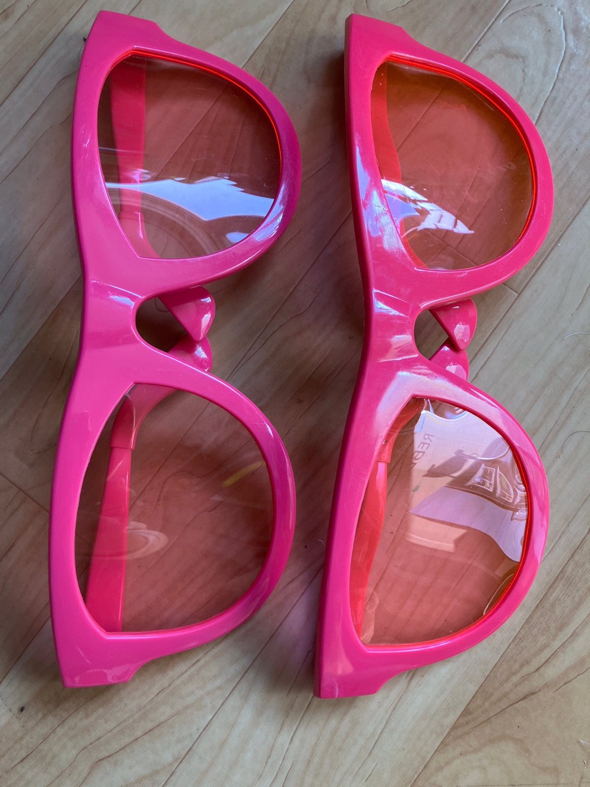 Z.g.a.n/2x grote roze plastic feest brillen/decoratie, Ophalen of Verzenden, Zo goed als nieuw, Overige typen, Overige