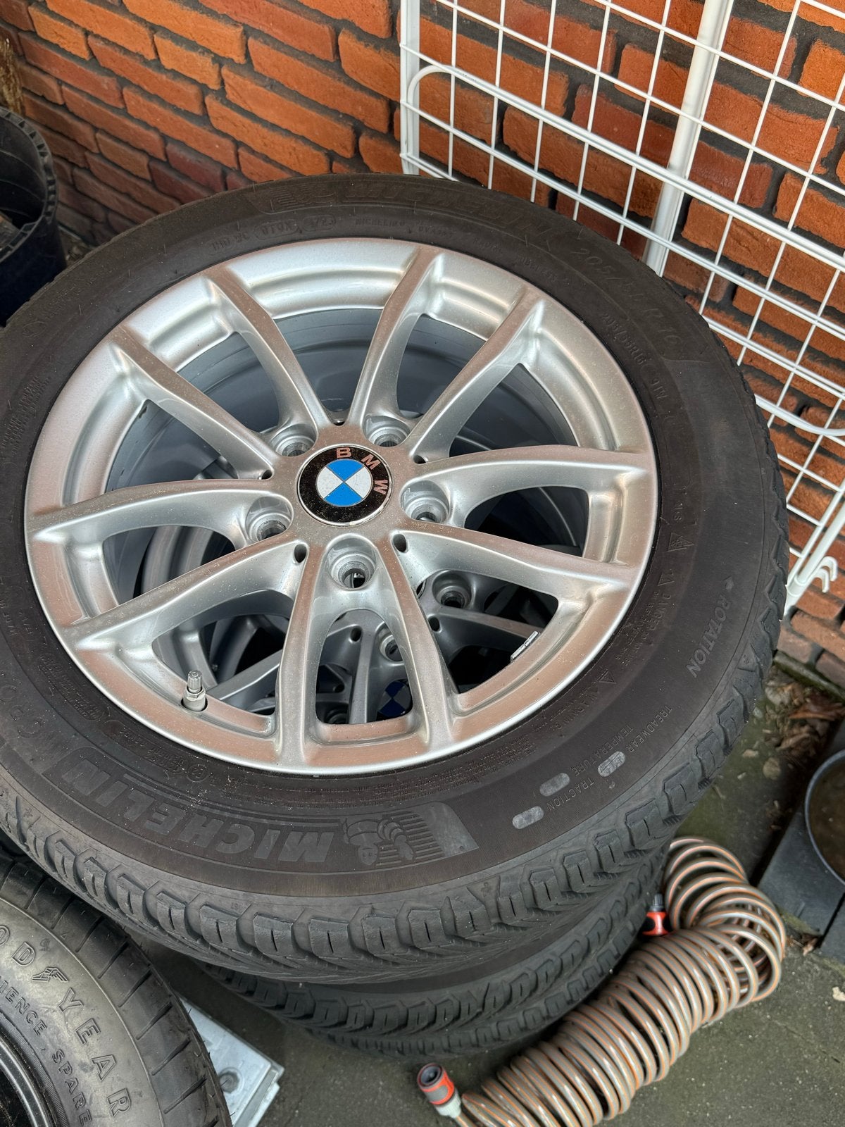 Michelin CrossClimate 4 banden en velgen 205/55 R16, Ophalen, Gebruikt, 16 inch, Banden en Velgen