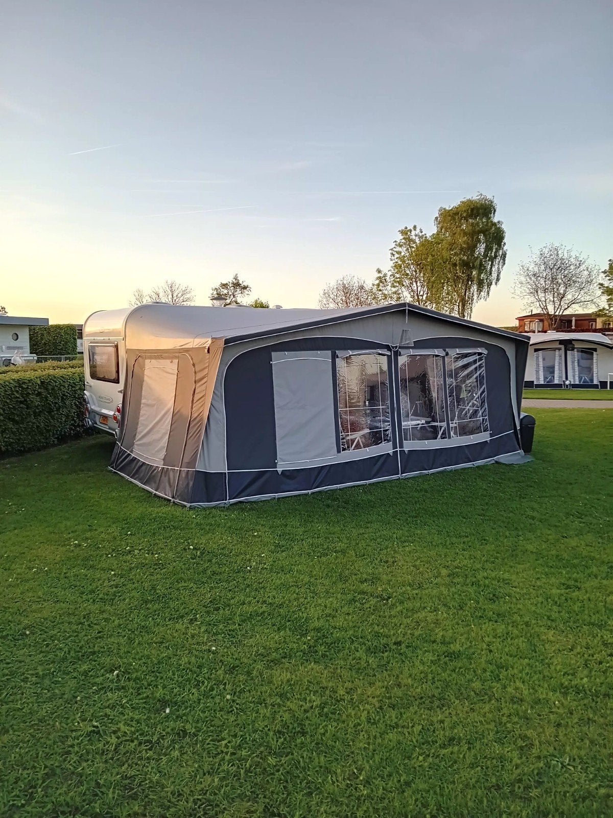 Te koop nette LMC Münsterland 490 E, Caravans en Kamperen, Caravans, 7 tot 8 meter, Particulier, LMC en Münsterland, 1250 - 1500 kg