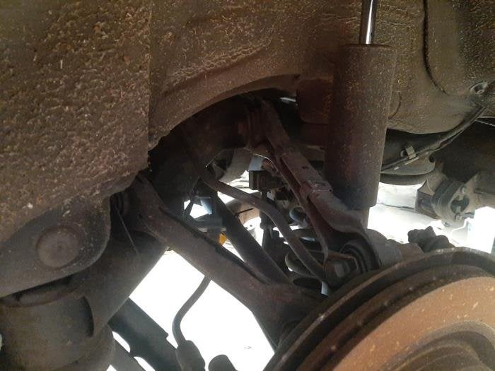 Remklauw (Tang) links-achter van een BMW 3-Serie, Gebruikt, -, -, Ophalen of Verzenden