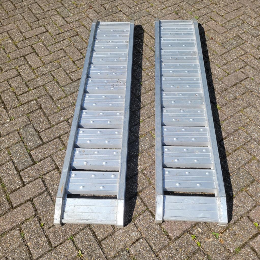 Aluminium oprijplaten 1200KG 185cm weinig gebruikt, Ophalen