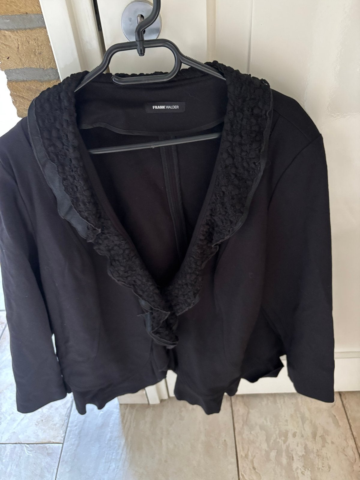 Frank Walder Zwart Jasje met Ruches in Maat 42/44 (L), Kleding | Dames, Zwart, Maat 46/48 (XL) of groter, Ophalen of Verzenden