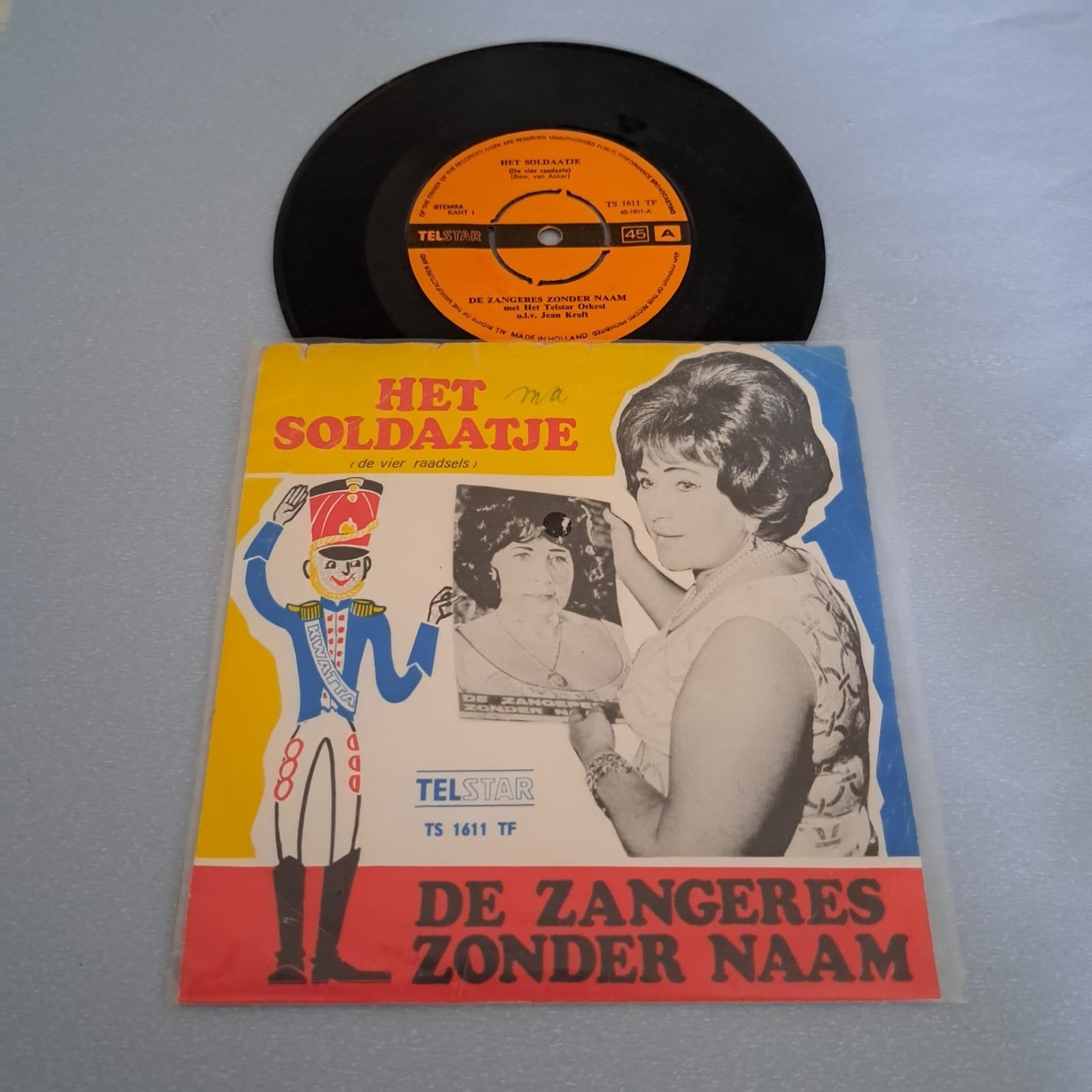 De Zangeres Zonder Naam - Het Soldaatje (Single), Ophalen, Gebruikt, 7 inch, Fotohoes