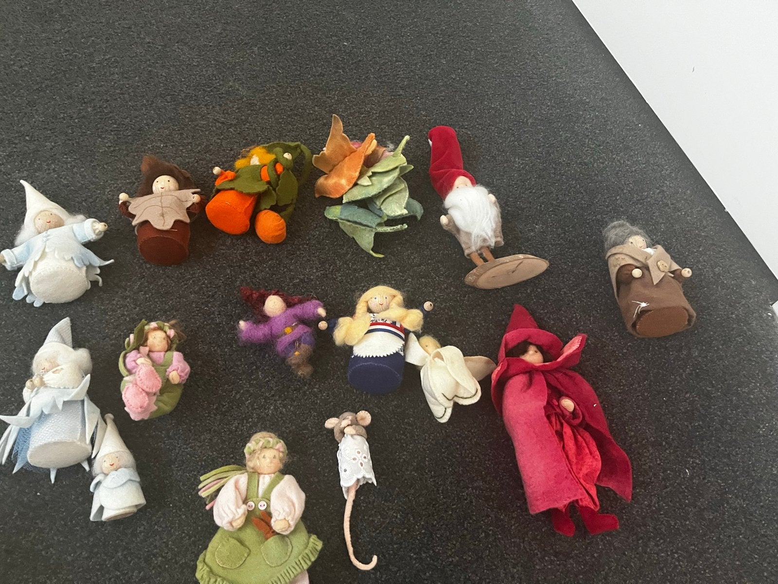 Grote Set Antroposofische Seizoentafel Poppetjes, Ophalen of Verzenden, Zo goed als nieuw