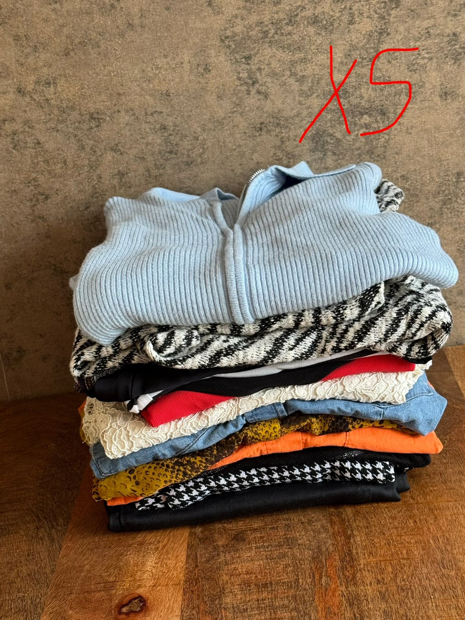 Kleding pakket dames maat XS 14 stuks, Kleding | Dames, Ophalen, Gedragen, Maat 34 (XS) of kleiner