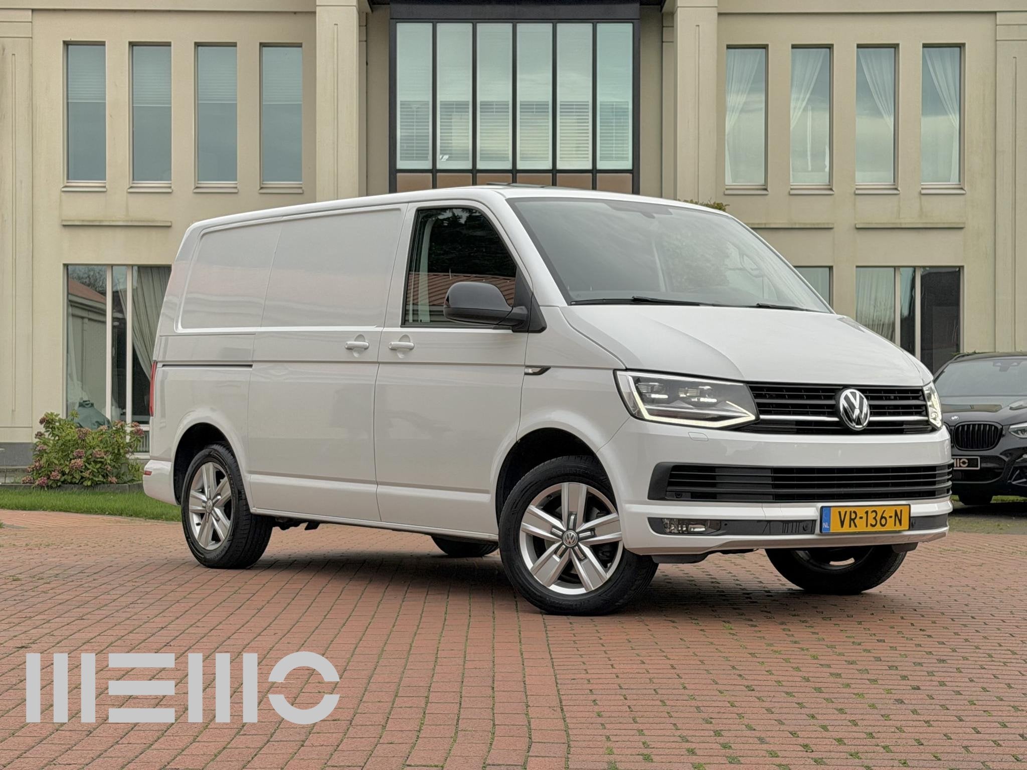 Volkswagen Transporter 2.0 TDI L1H1 - Led - Schuif/Kanteldak, Auto's, Bestelauto's, Euro 5, Stof, Gebruikt, Zwart
