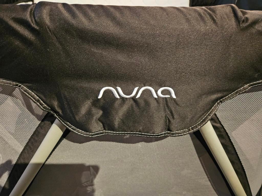 Nuna campingbed met verhoger en matras, Ophalen